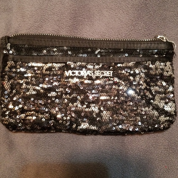 Victoria's Secret Handbags - 2/$12 Victoria's Secret Makeup Bag